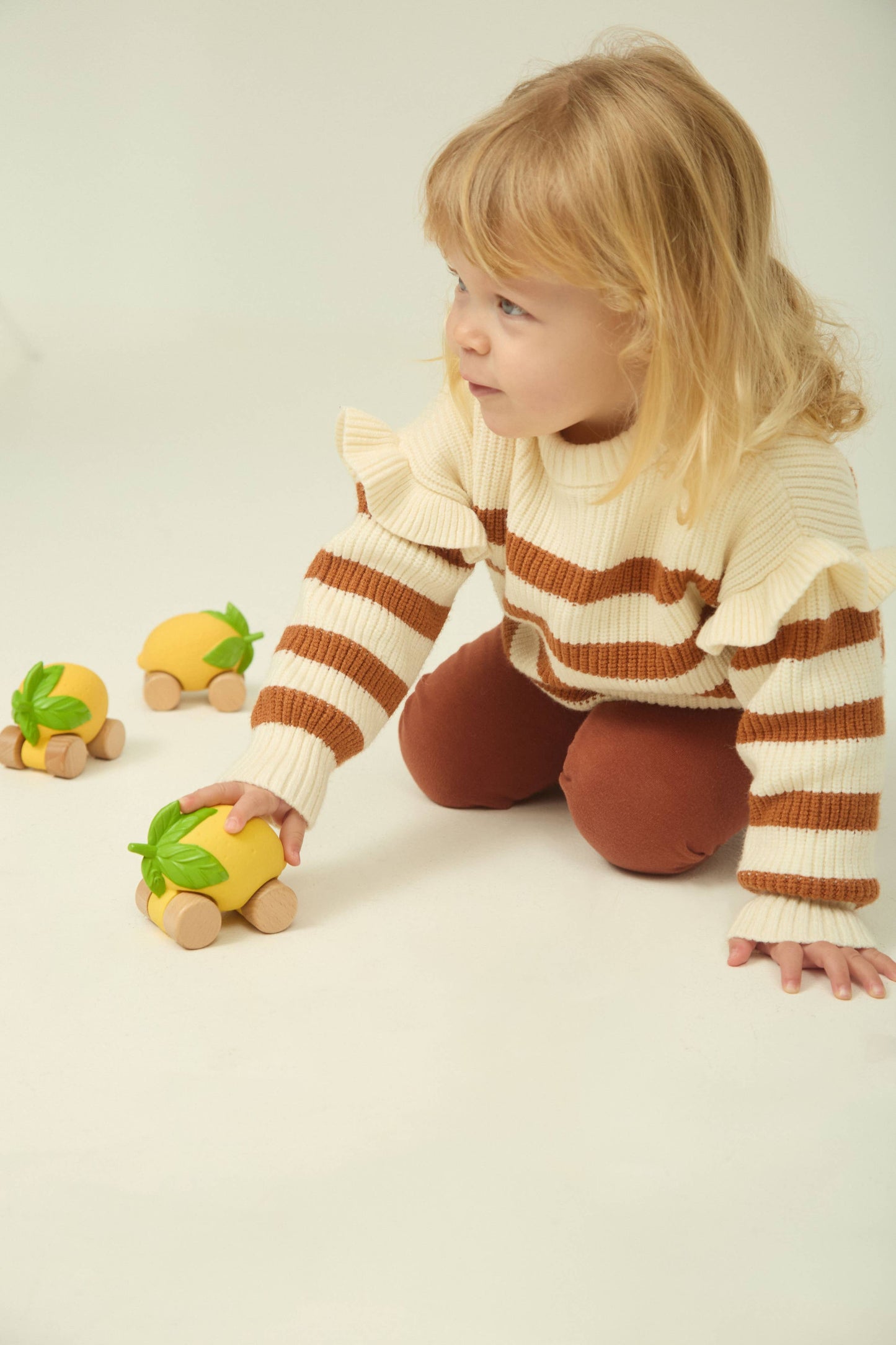 Lou The Lemon Baby Car, natural rubber, wood